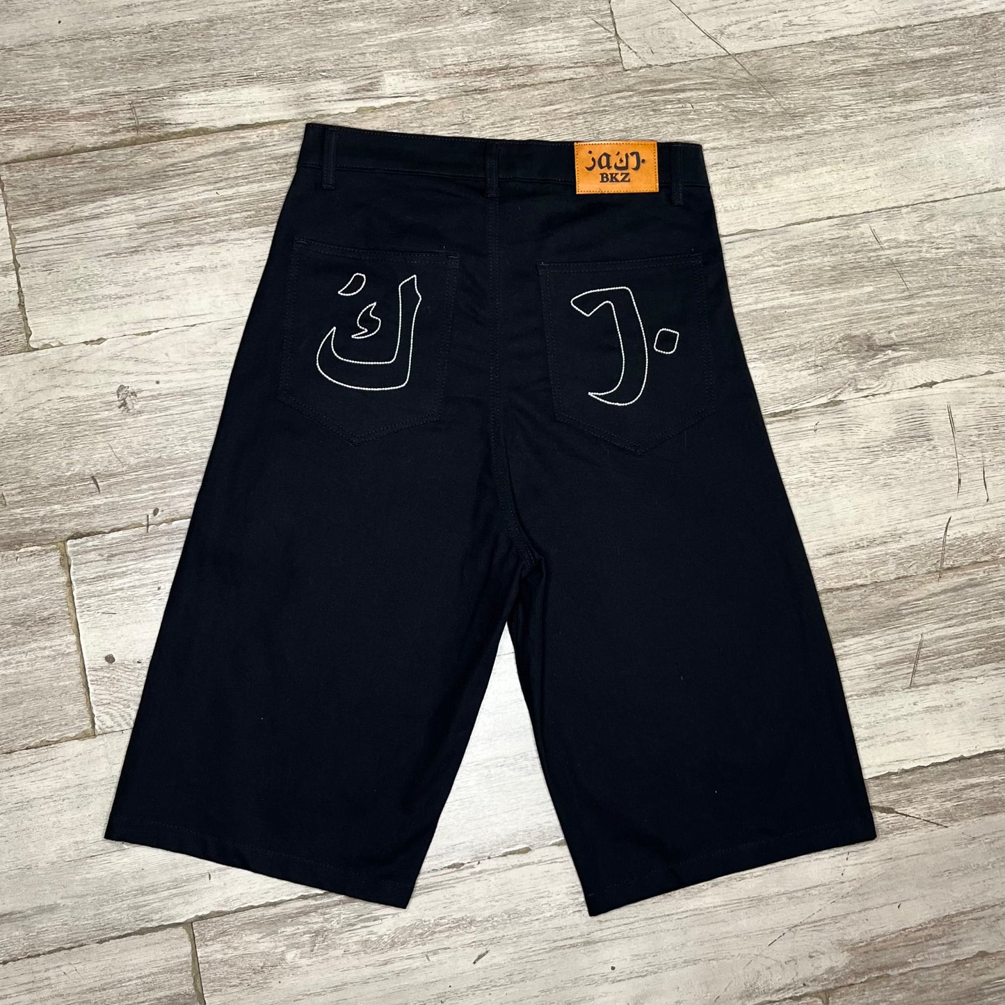 2. Black Jort